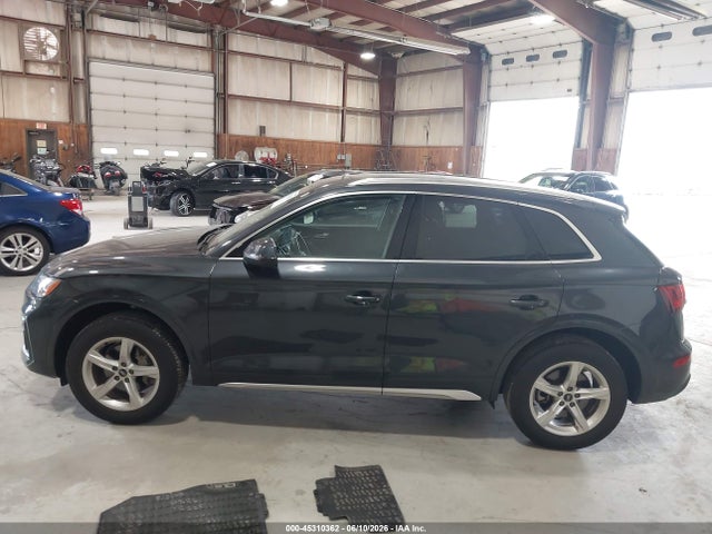 2021 Audi Q5 Premium 45 Tfsi Quattro S Tronic მანქანა იყიდება აუქციონზე, vin: WA1AAAFY4M2031695, აუქციონის ნომერი: 45310362