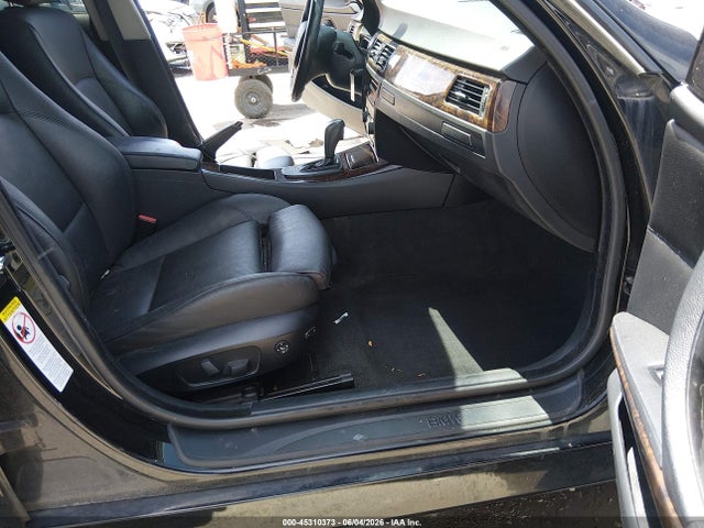Продаж на аукціоні авто 2006 Bmw 330i, vin: WBAVB33556PS14830, номер лоту: 45310373