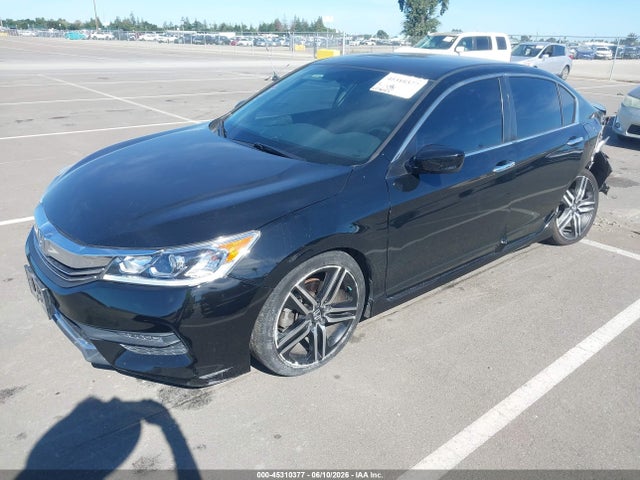 45310377 :رقم المزاد ، 1HGCR2F54HA275072 vin ، 2017 Honda Accord Sport مزاد بيع