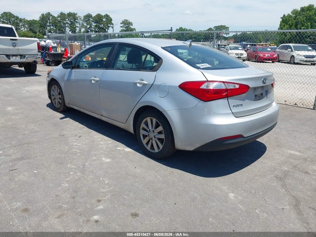 Aukcja sprzedaży 2015 Kia Forte Lx, vin: KNAFX4A68F5353045, numer aukcji: 45310421