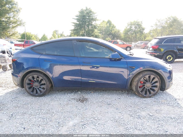 45310450 :رقم المزاد ، 7SAYGDEF7NF310239 vin ، 2022 Tesla Model Y Performance Dual Motor All-wheel Drive مزاد بيع