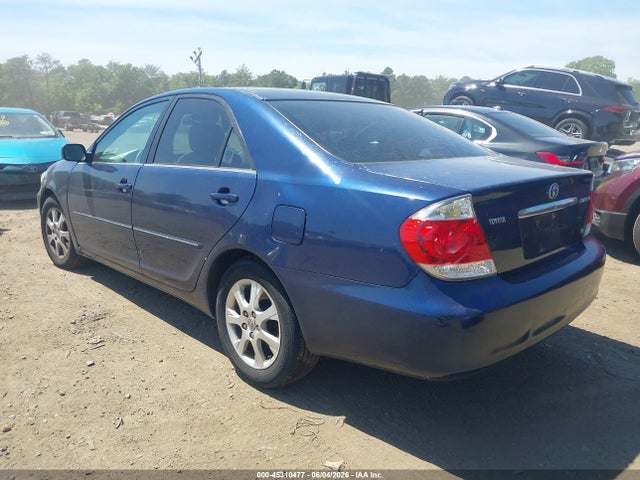 45310477 :رقم المزاد ، 4T1BF30K95U106792 vin ، 2005 Toyota Camry Xle V6 مزاد بيع