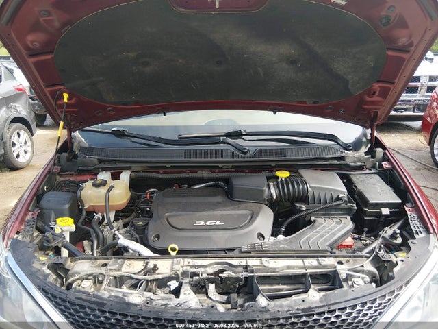 Продажа на аукционе авто 2017 Chrysler Pacifica Limited, vin: 2C4RC1GGXHR804718, номер лота: 45310482