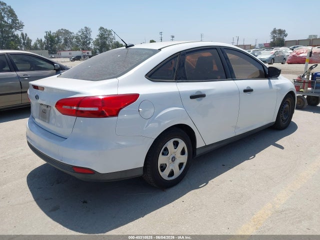 1FADP3E29FL385774 Ford FOCUS S