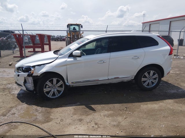 2016 Volvo Xc60 T6 Drive-e Platinum მანქანა იყიდება აუქციონზე, vin: YV449MRM0G2904298, აუქციონის ნომერი: 45310538