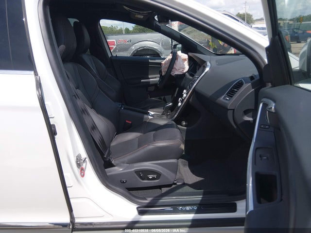 2016 Volvo Xc60 T6 Drive-e Platinum მანქანა იყიდება აუქციონზე, vin: YV449MRM0G2904298, აუქციონის ნომერი: 45310538