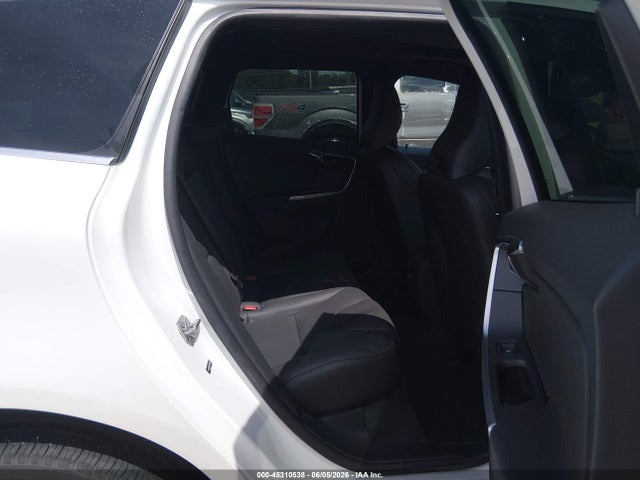 2016 Volvo Xc60 T6 Drive-e Platinum მანქანა იყიდება აუქციონზე, vin: YV449MRM0G2904298, აუქციონის ნომერი: 45310538