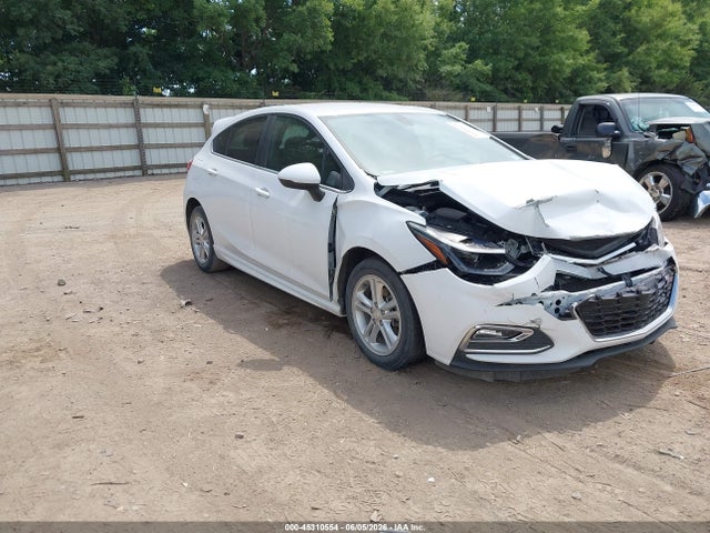 45310554 :رقم المزاد ، 3G1BE6SM8JS653045 vin ، 2018 Chevrolet Cruze Lt Auto مزاد بيع