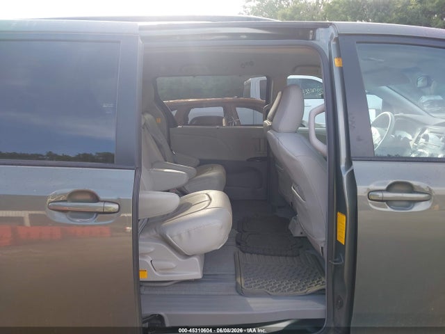 Aukcja sprzedaży 2012 Toyota Sienna Le V6 8 Passenger, vin: 5TDKK3DC4CS225905, numer aukcji: 45310604