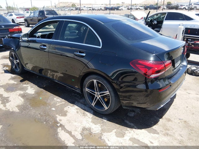 Mercedes-Benz A 220 2019 WDD3G4EB3KW019738 Image 3