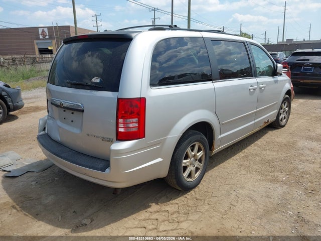 2010 Chrysler Town & Country Touring მანქანა იყიდება აუქციონზე, vin: 2A4RR5D15AR262501, აუქციონის ნომერი: 45310663