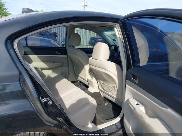 2013 Subaru Legacy 2.5i Premium მანქანა იყიდება აუქციონზე, vin: 4S3BMBC67D3005810, აუქციონის ნომერი: 45310689