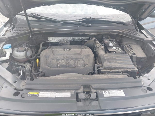 45310704 :رقم المزاد ، 3VV2B7AX0JM151394 vin ، 2018 Volkswagen Tiguan 2.0t Se/2.0t Sel مزاد بيع
