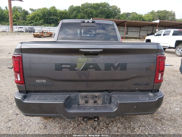 3C6UR5NL4SG517055 RAM 2500 Laramie 4x4 6&#039;4 Box