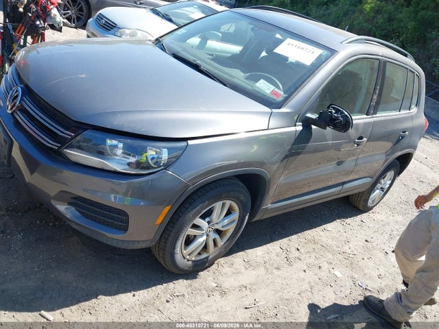 2016 Volkswagen Tiguan S მანქანა იყიდება აუქციონზე, vin: WVGBV7AX5GW599673, აუქციონის ნომერი: 45310721