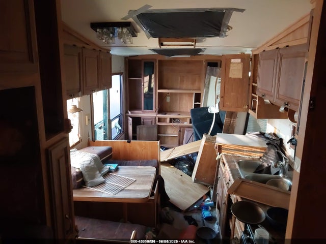 Продажа на аукционе авто 1991 Carriage Fifth Wheel, vin: 16F62B3R9M1009225, номер лота: 45310726