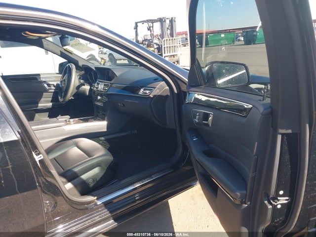 Mercedes-Benz E 350 2014 WDDHF5KB7EB051316 Image 5