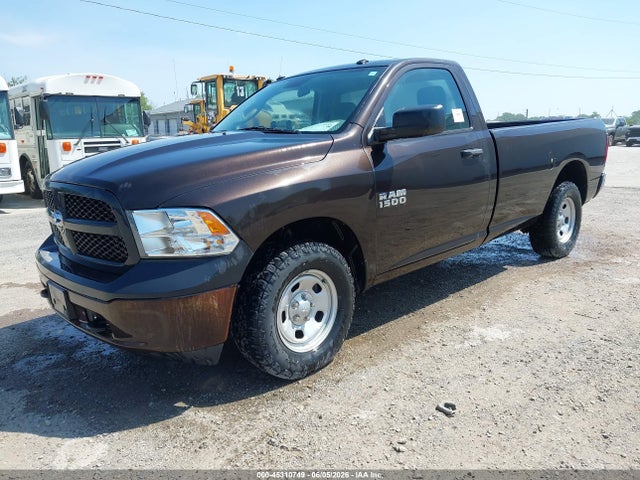 45310749 :رقم المزاد ، 3C6JR7DGXHG681308 vin ، 2017 Ram 1500 Tradesman  4x4 8' Box مزاد بيع
