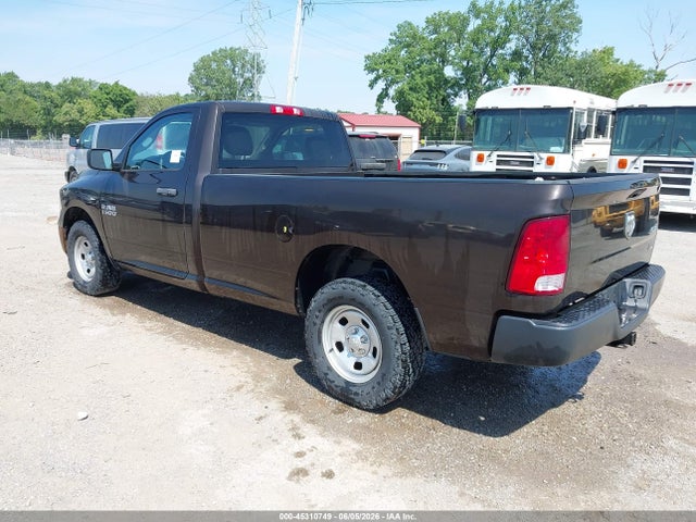 45310749 :رقم المزاد ، 3C6JR7DGXHG681308 vin ، 2017 Ram 1500 Tradesman  4x4 8' Box مزاد بيع