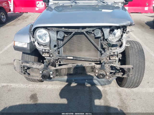1C4HJXEN3MW592851 Jeep Wrangler Unlimited Sahara 4x4