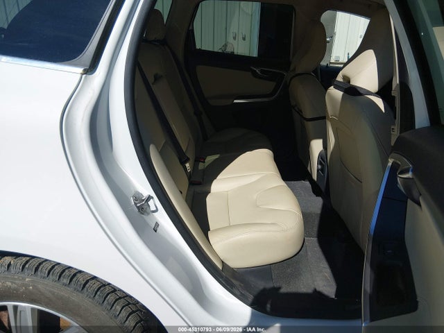 45310793 :رقم المزاد ، YV449MRK9G2872868 vin ، 2016 Volvo Xc60 T6 Drive-e مزاد بيع