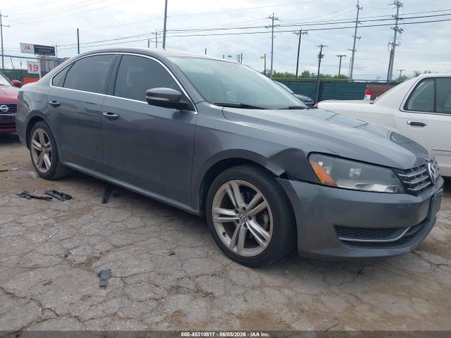 45310817 :رقم المزاد ، 1VWBN7A32EC083719 vin ، 2014 Volkswagen Passat 2.0l Tdi Se مزاد بيع