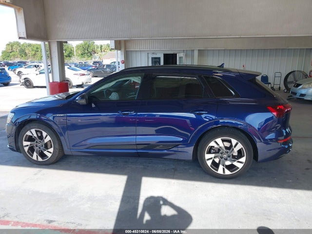 Audi E-tron Premium Quattro 2022 WA1AAAGE0NB025995 Image 15