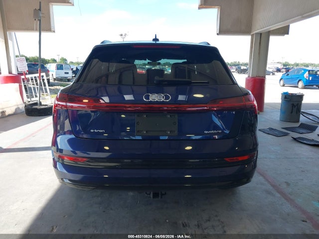 Audi E-tron Premium Quattro 2022 WA1AAAGE0NB025995 Image 17
