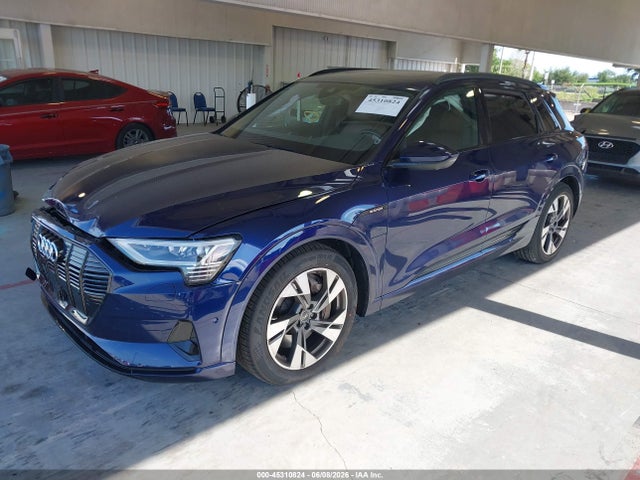 Audi E-tron Premium Quattro 2022 WA1AAAGE0NB025995 Image 2