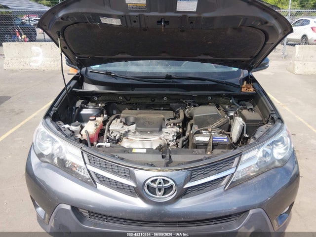 45310854 :رقم المزاد ، JTMRFREV7FD152695 vin ، 2015 Toyota Rav4 Xle مزاد بيع