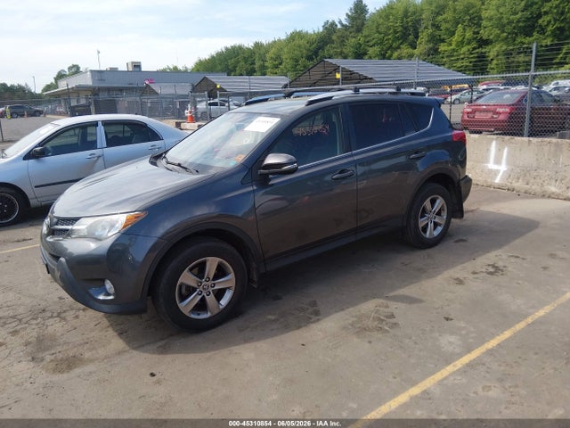 45310854 :رقم المزاد ، JTMRFREV7FD152695 vin ، 2015 Toyota Rav4 Xle مزاد بيع