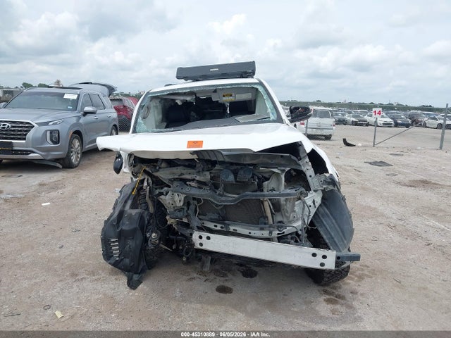 Продаж на аукціоні авто 2018 Toyota 4runner Sr5 Premium, vin: JTEBU5JR0J5502451, номер лоту: 45310889