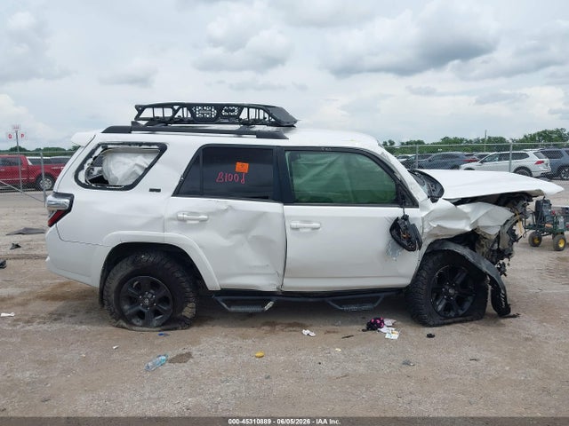 Продаж на аукціоні авто 2018 Toyota 4runner Sr5 Premium, vin: JTEBU5JR0J5502451, номер лоту: 45310889