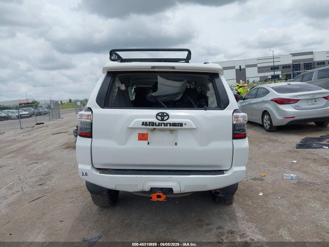 Продаж на аукціоні авто 2018 Toyota 4runner Sr5 Premium, vin: JTEBU5JR0J5502451, номер лоту: 45310889