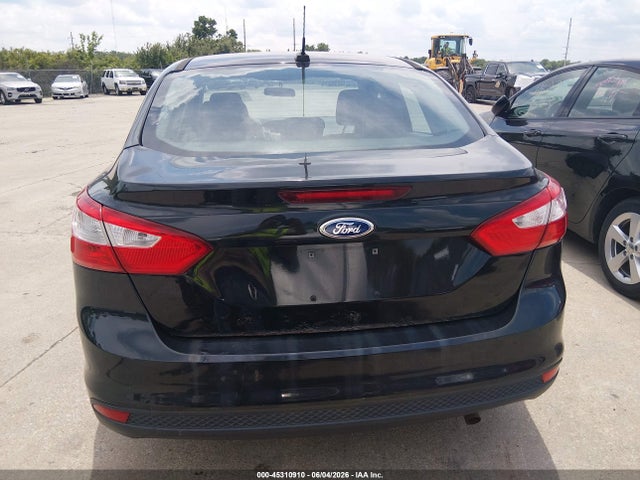 Продажа на аукционе авто 2013 Ford Focus S, vin: 1FADP3E21DL257865, номер лота: 45310910