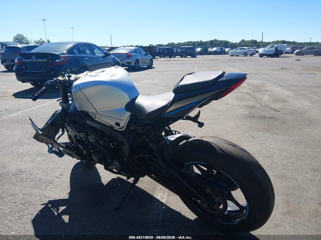 Suzuki GSX-R1000 2025 JS1DM11B9S7100131 Image 3