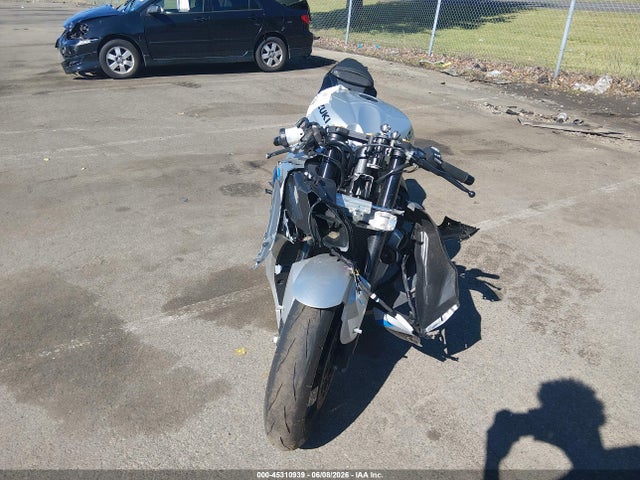 Suzuki GSX-R1000 2025 JS1DM11B9S7100131 Image 5