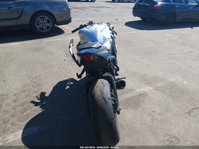 Suzuki GSX-R1000 2025 JS1DM11B9S7100131 Image 6