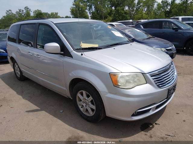 45310943 :رقم المزاد ، 2A4RR5DG3BR637260 vin ، 2011 Chrysler Town & Country Touring مزاد بيع