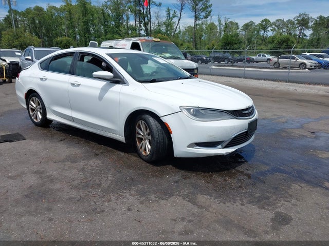 45311032 :رقم المزاد ، 1C3CCCAB4FN649080 vin ، 2015 Chrysler 200 Limited مزاد بيع
