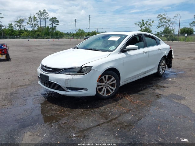 45311032 :رقم المزاد ، 1C3CCCAB4FN649080 vin ، 2015 Chrysler 200 Limited مزاد بيع