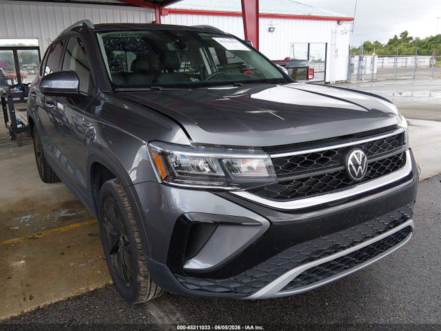 2024 Volkswagen Taos 1.5t Se მანქანა იყიდება აუქციონზე, vin: 3VVEX7B27RM105607, აუქციონის ნომერი: 45311033