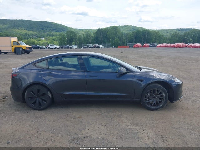 Tesla MODEL 3 2024 5YJ3E1EA6RF785838 Image 13