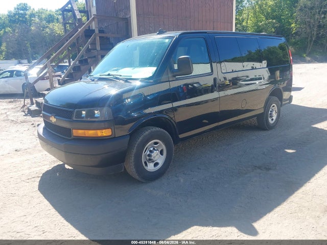 1GAWGEFP1L1259627 Chevrolet Express Passenger Rwd 2500 Regular Wheelbase Ls