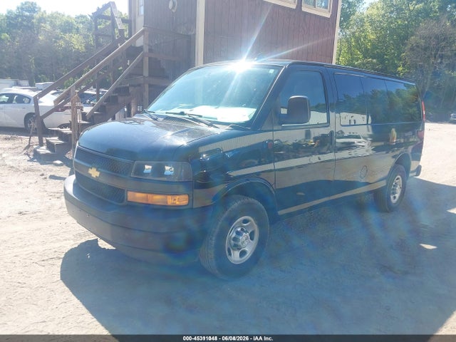 1GAWGEFP1L1259627 Chevrolet Express Passenger Rwd 2500 Regular Wheelbase Ls