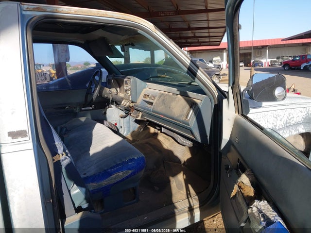 Aukcja sprzedaży 1990 Chevrolet Gmt-400 C1500, vin: 2GCEC14H3L1116708, numer aukcji: 45311081