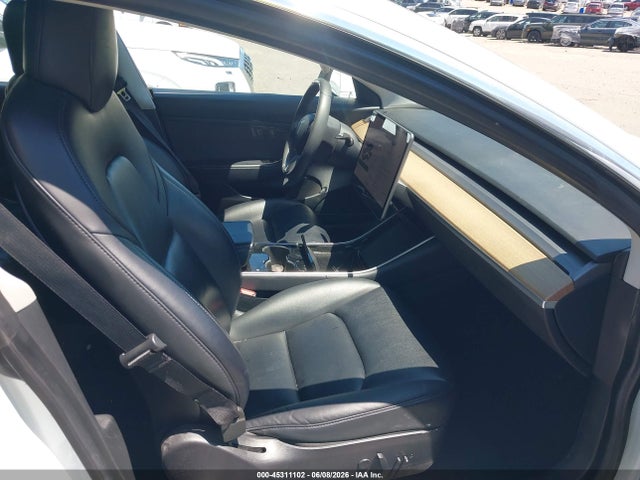 Продажа на аукционе авто 2020 Tesla Model 3 Standard Range Plus Rear-wheel Drive/standard Range Rear-wheel Drive, vin: 5YJ3E1EA7LF738003, номер лота: 45311102