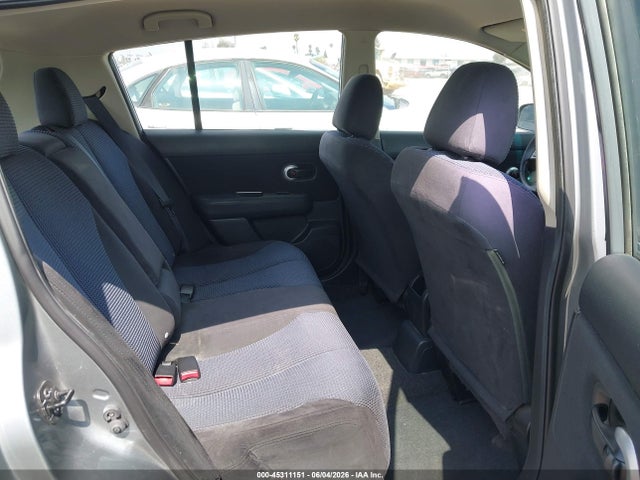 45311151 :رقم المزاد ، 3N1BC1CP3BL367885 vin ، 2011 Nissan Versa 1.8sl مزاد بيع