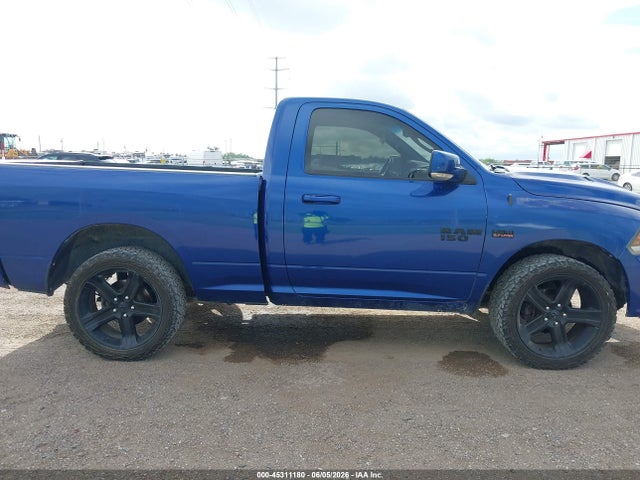 45311180 :رقم المزاد ، 3C6JR6CT9JG195233 vin ، 2018 Ram 1500 Sport  4x2 6'4 Box مزاد بيع