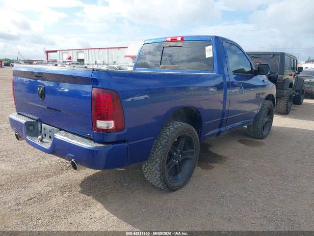 45311180 :رقم المزاد ، 3C6JR6CT9JG195233 vin ، 2018 Ram 1500 Sport  4x2 6'4 Box مزاد بيع